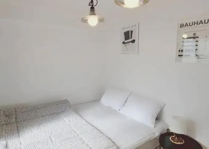 K-4 넓은 공간,3br,4층,엘리베이터 No,홍대, 신촌,루프탑 K4 Seoul