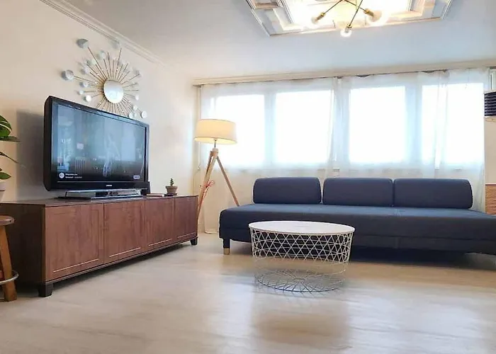 Apartment K-4 넓은 공간,3br,4층,엘리베이터 No,홍대, 신촌,루프탑 K4