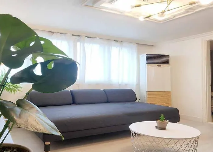 Apartment K-4 넓은 공간,3br,4층,엘리베이터 No,홍대, 신촌,루프탑 K4 Seoul